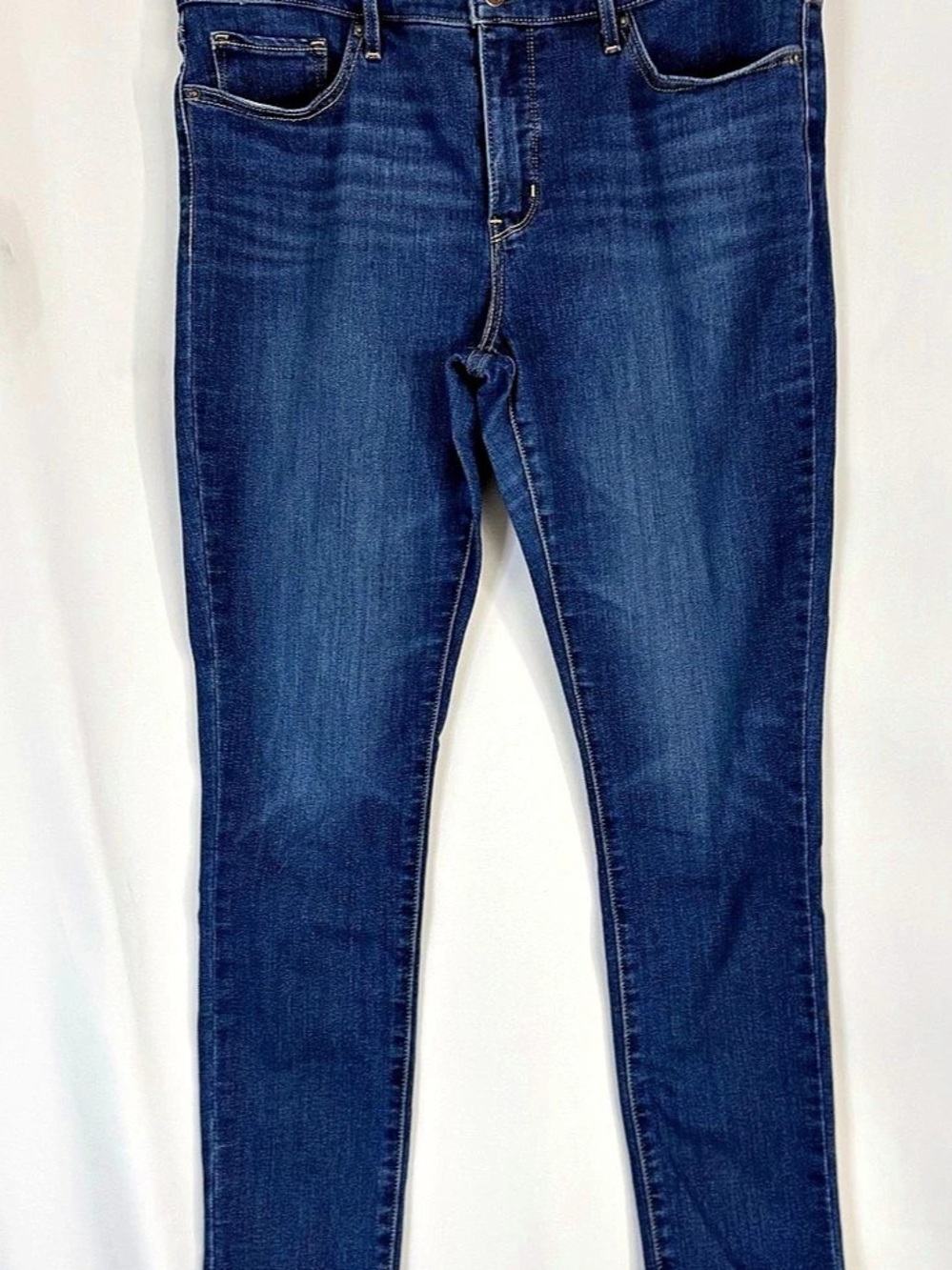 Levi's 311 Shaping Skinny Jeans in Blue Waist 32